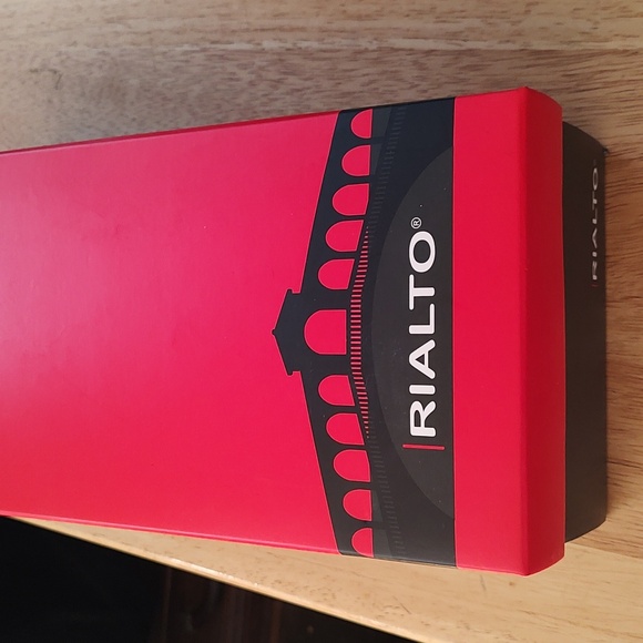 Woman's Flats - Picture 3 of 4